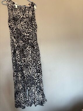 Black & White Animal Print Sleeveless Jumpsuit
